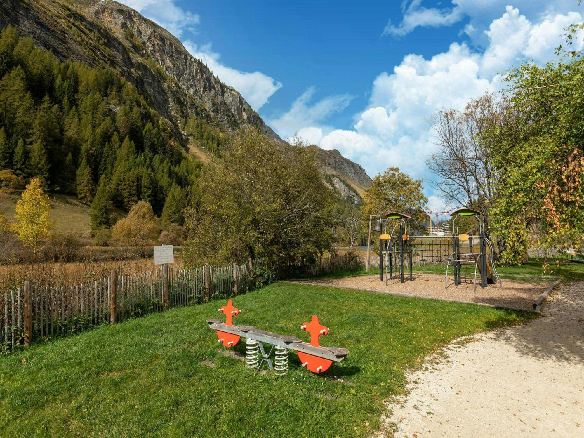 Casa-chalet Brizolee Lake-view In Close To Area Apartment Tignes